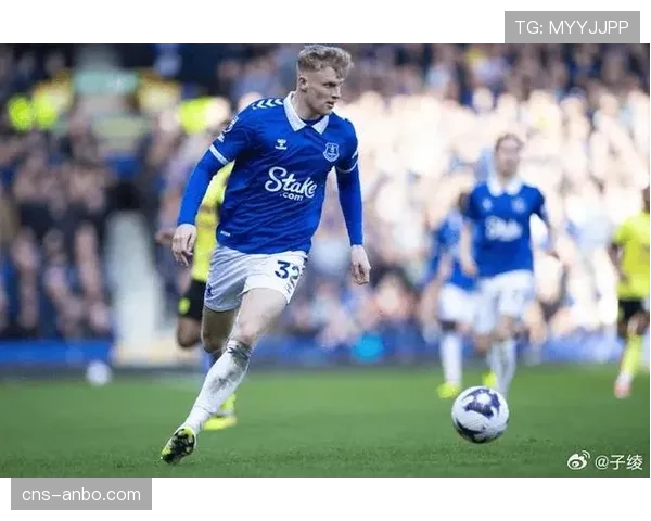 埃弗顿主力中卫布兰斯维特赛季报销，仅为球队出战10场联赛